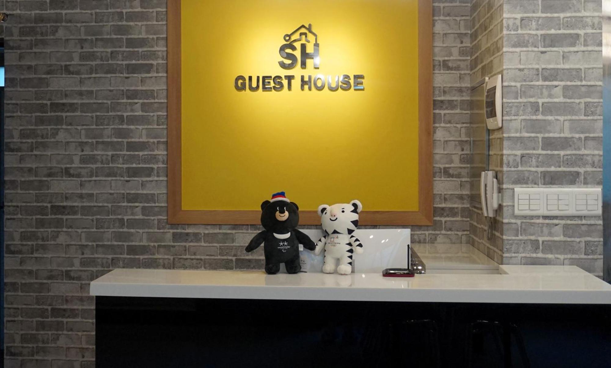 Sh Guesthouse ชุนชอน ภายนอก รูปภาพ